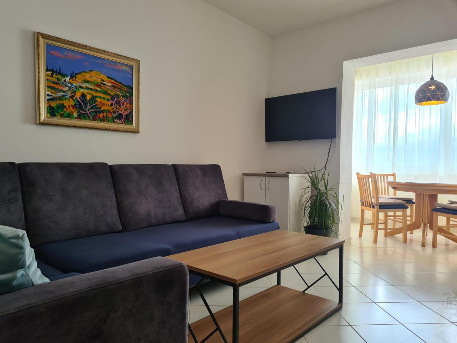 Apartments Jelena Supetar - Four Apartments - A Small House With A Private Yard - Two-Room Apartment With A Sea View - Studio Apartment - Two-Room Apartment With Garden View- Free Parking Esterno foto