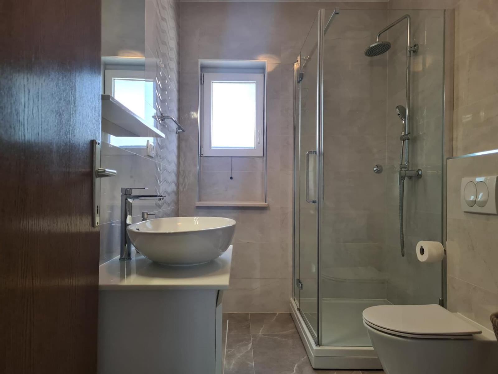 Apartments Jelena Supetar - Four Apartments - A Small House With A Private Yard - Two-Room Apartment With A Sea View - Studio Apartment - Two-Room Apartment With Garden View- Free Parking Esterno foto