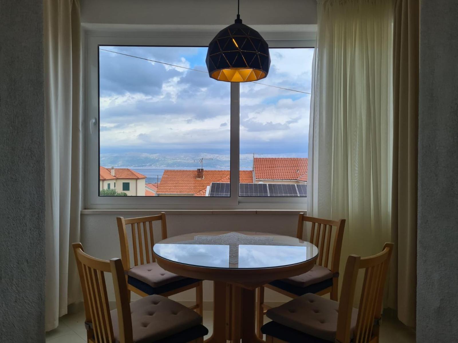 Apartments Jelena Supetar - Four Apartments - A Small House With A Private Yard - Two-Room Apartment With A Sea View - Studio Apartment - Two-Room Apartment With Garden View- Free Parking Esterno foto